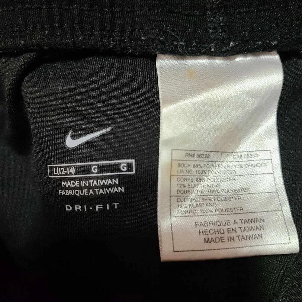 Nike Black V Neck Dri Fit Tee Shirt size Large